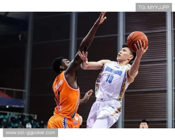 加比亚称球队凝聚力提升防守体系优化效果显著 加比亚称球队凝聚力提升防守体系优化效果显著