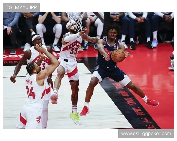 猛龙102-115不敌76人，恩比德缺阵马克西30分